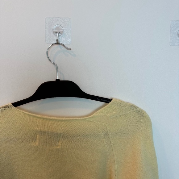 APPARIS Light Yellow Sweater – Size M - Picture 2 of 7